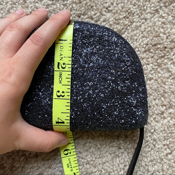 NWT Banana Republic Power Up Charging Pack with Mini Wallet/Purse - Picture 9 of 10